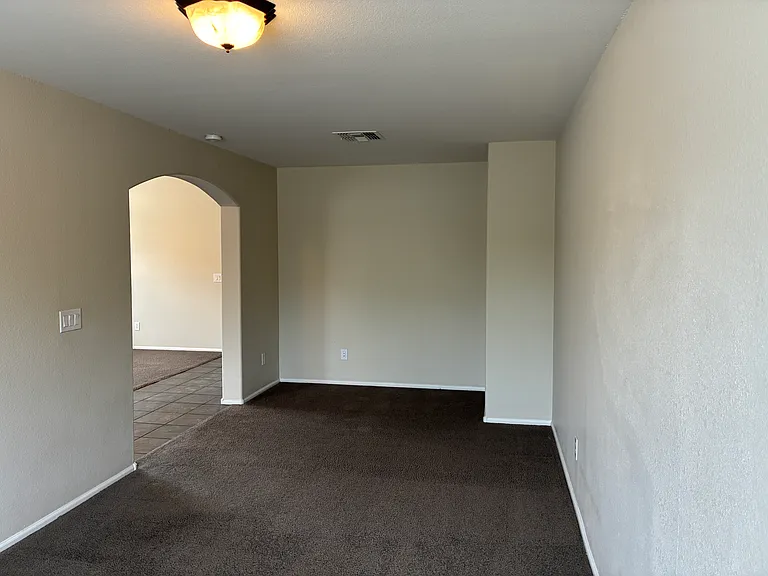 2217 W Steed Rdg — Photo 11