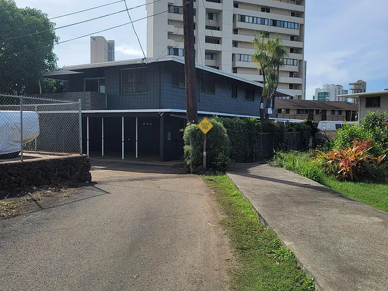 822 Kapaakea Ln — Photo 4