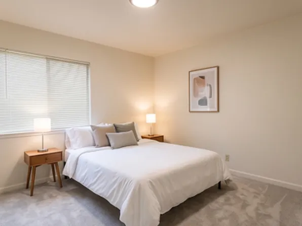 3048 Champion St #4, Oakland, CA 94602