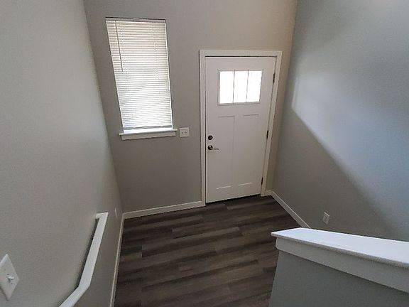 3rd image of 3043 Pacific St #101