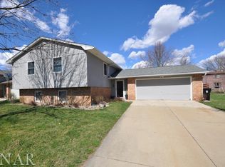 108 Suelynn Dr, Normal, IL 61761