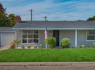 574 Park Dr, Costa Mesa, CA 92627