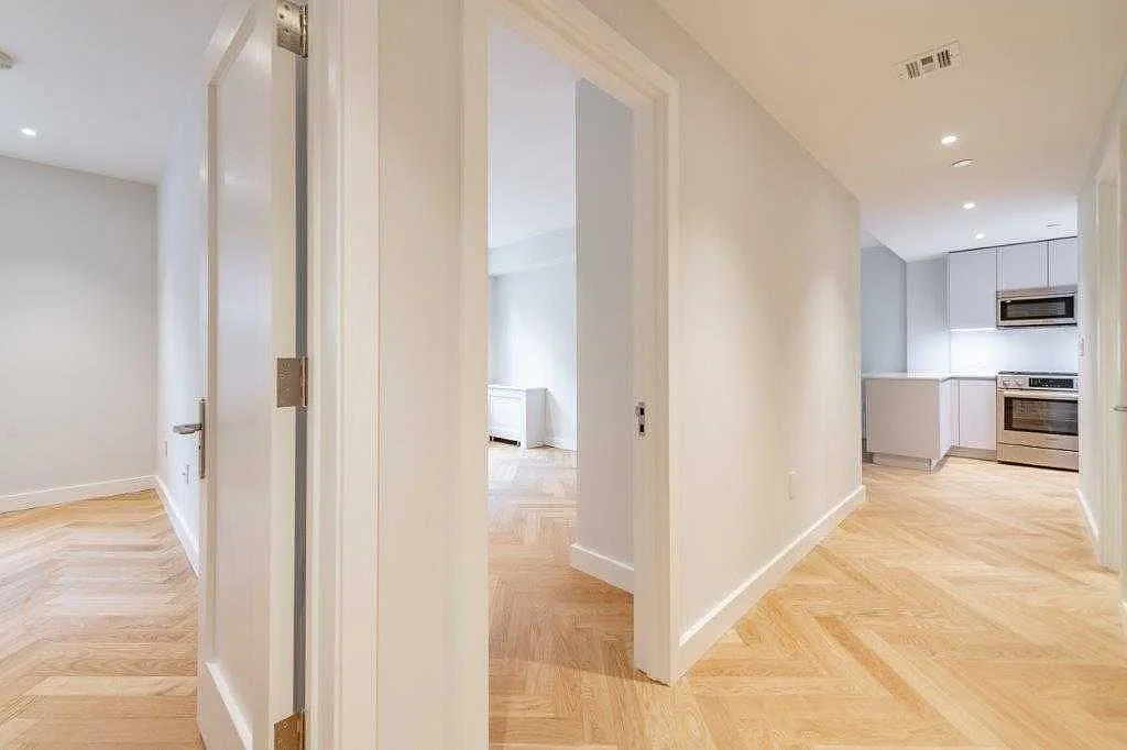 2 bed, $3,550 — Photo 1