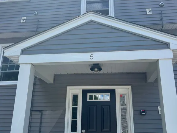 5 Philbrick Ln APT 6, Kittery, ME 03904
