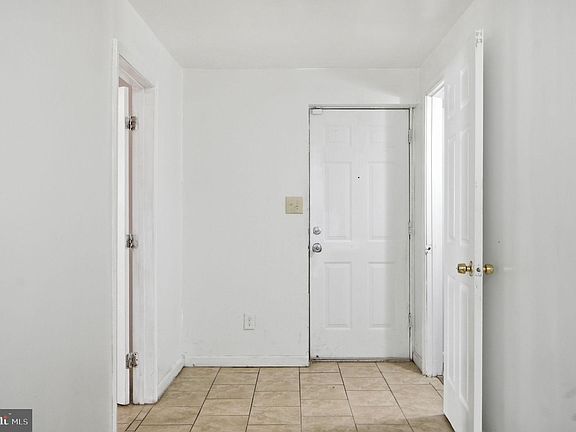 4th image of 11107 Hudee Ct