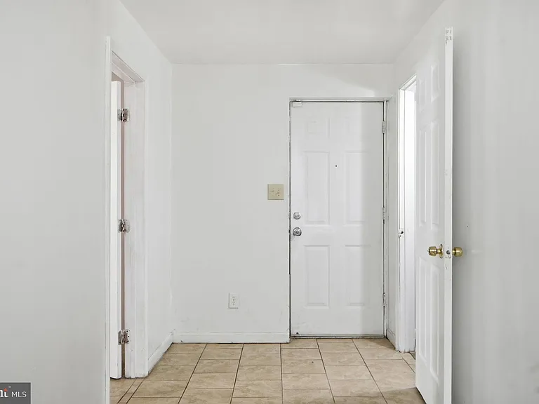11107 Hudee Ct — Photo 4