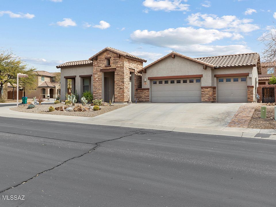 1st image of 12384 N Feather Song Ave