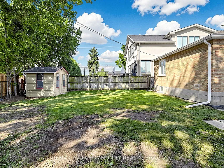 135 Searle Ave — Photo 47