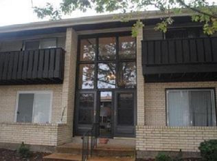 128 Shadalane Walk APT G, Ballwin, MO