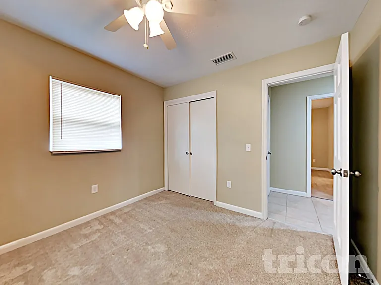 1218 Windsor Cir — Photo 10