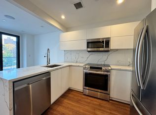 27-04 Astoria Blvd #3A, Astoria, NY 11102