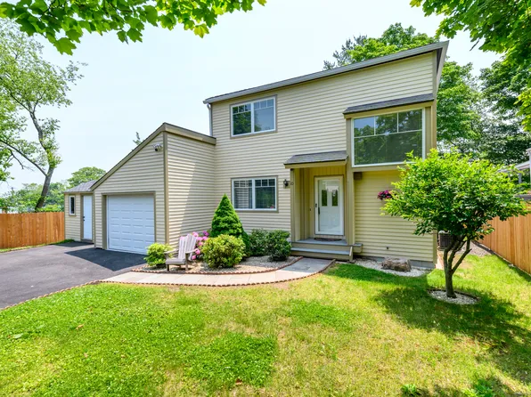 10 Dry Hill Court, Norwalk, CT 06851