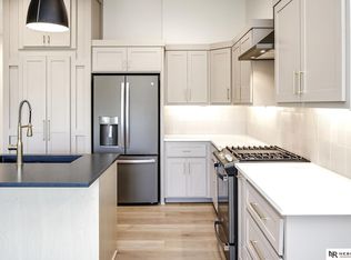 5901 N 157th Ave, Omaha, NE 68116