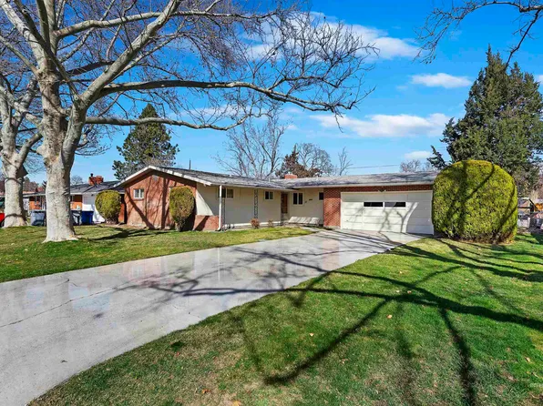 6902 W Ashland Dr, Boise, ID 83709