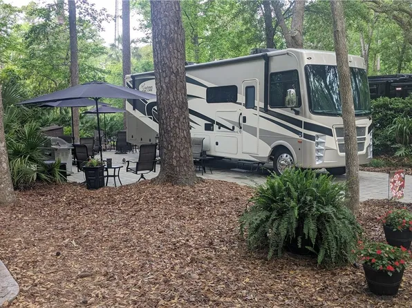 133 Arrow Rd #23, Hilton Head Island, SC 29928