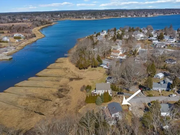 26 Atwood St #1, Kingston, MA 02364