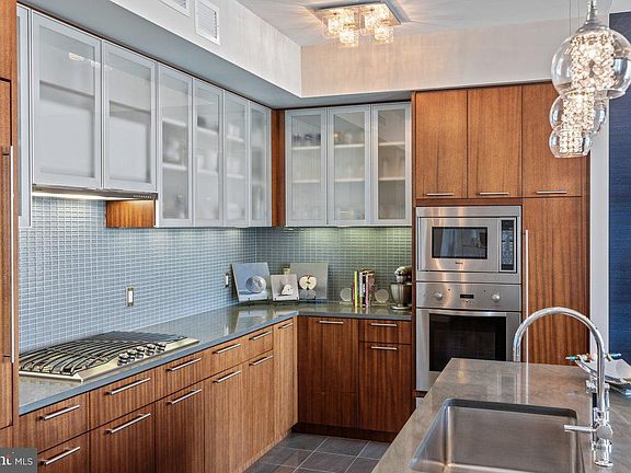 5th image of 1414 S Penn Sq #37DE
