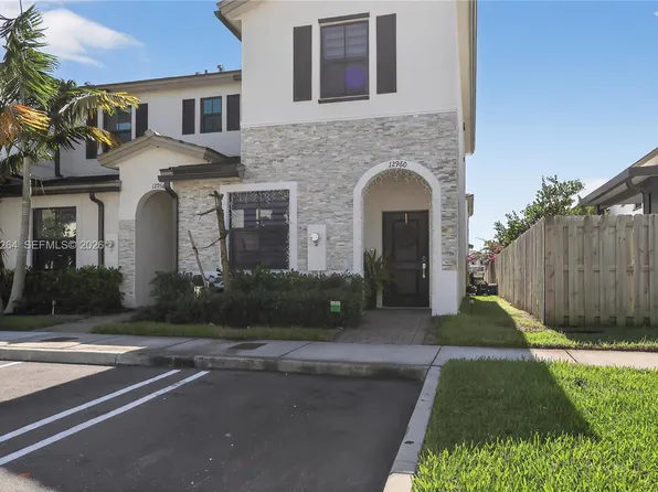 12960 SW 233rd Ter, Homestead, FL 33032