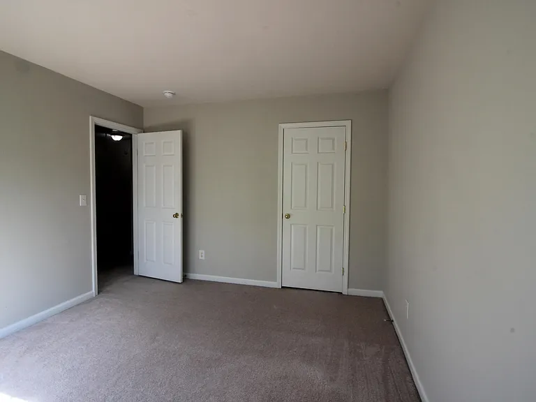 104 Hickory Meadow Cir — Photo 13