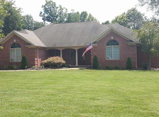 4836 Oak Meadow Ct, Owensboro, KY 42303