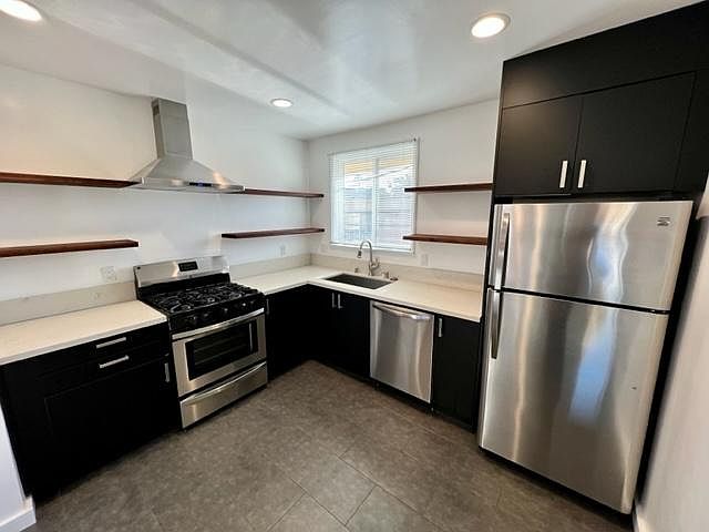 1st image of 429 S Berendo St #204