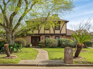 12511 Westmere Dr, Houston, TX 77077