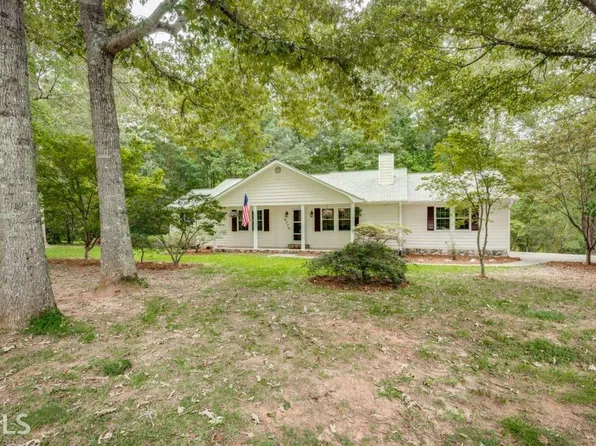 6226 Emerald Springs Dr, Acworth, GA 30102