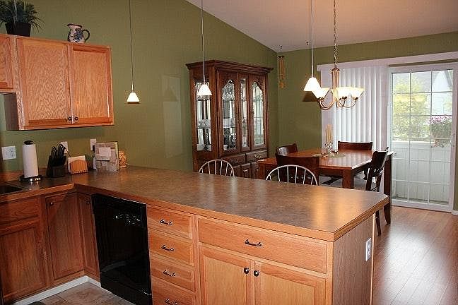 Open kitchen