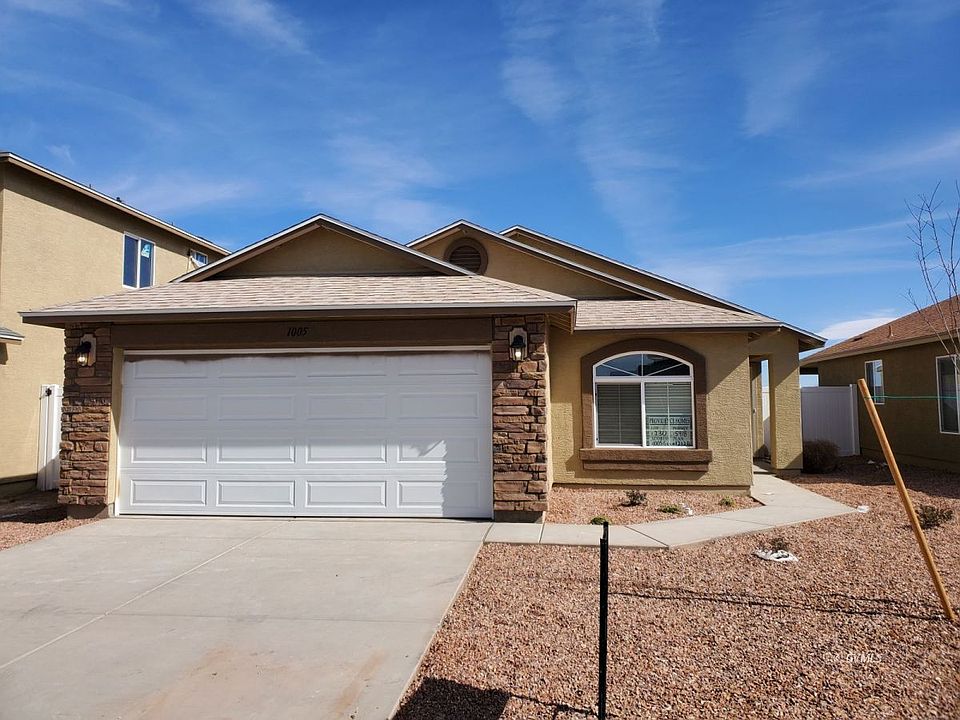 2nd image of 1005 Gila Dr