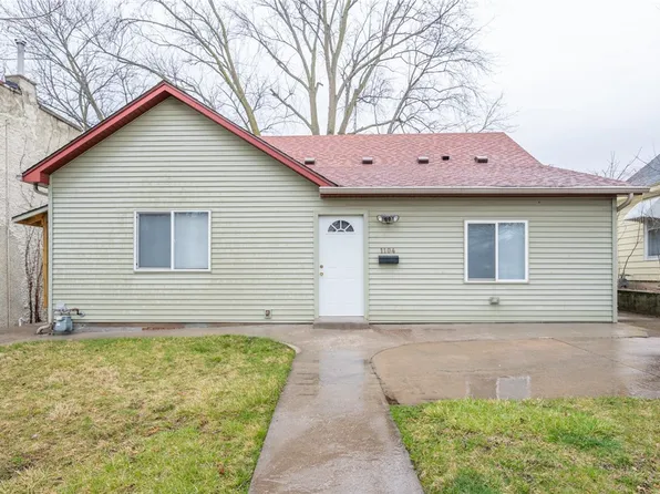 1104 Walker St, Des Moines, IA 50316