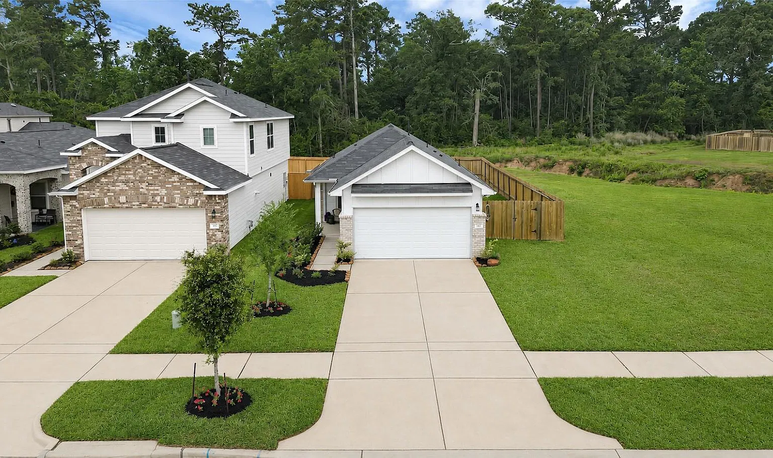 3 bed, 2.0 bath, 1267 sqft, $1,950 — Photo 3