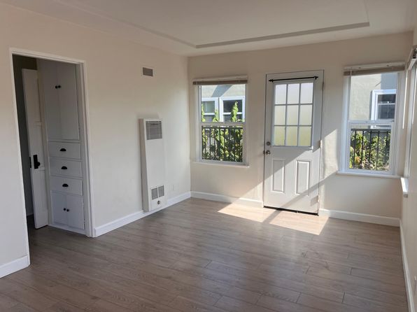 4667 1/2 Eagle Rock Blvd