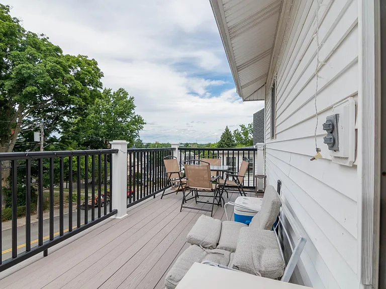 57 Parsons St #2 — Photo 16