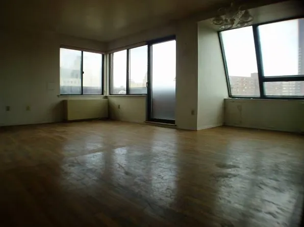 50 Henry St #Penthouse B, New York, NY 10002