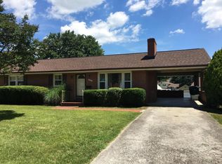 4411 Florist Rd NW, Roanoke, VA 24012