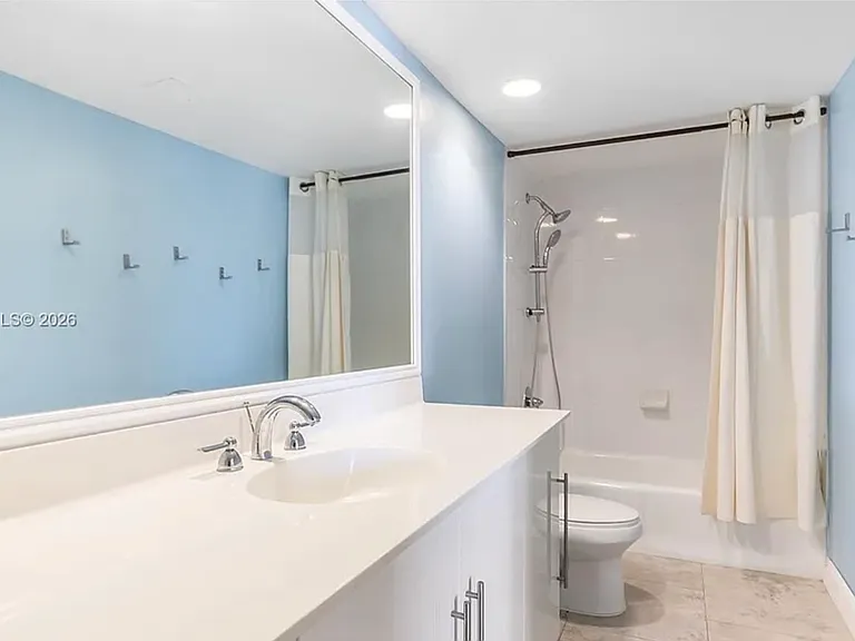 3000 S Ocean Dr #420 — Photo 16