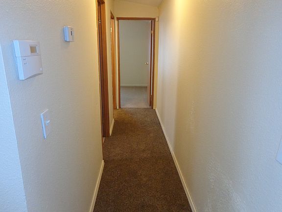 3rd image of 6942 Canyon Dr