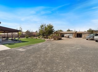 686 Lisbon Ave SE, Rio Rancho, NM 87124