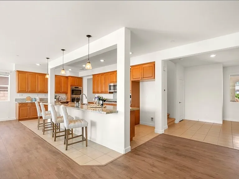 14925 Shoreham St #2-C — Photo 5