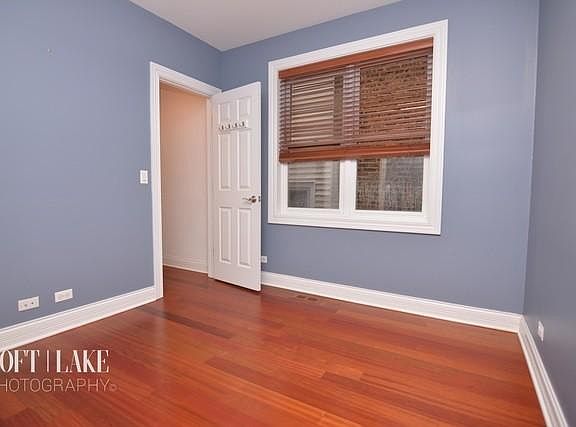 4th image of 1626 N Oakley Ave #2