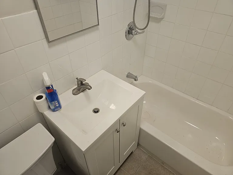 717 Clinton St #14 — Photo 7