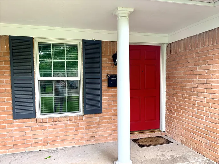 9634 Fairdale Ln — Photo 3