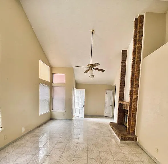 7421 Bishop Flores Dr — Photo 3