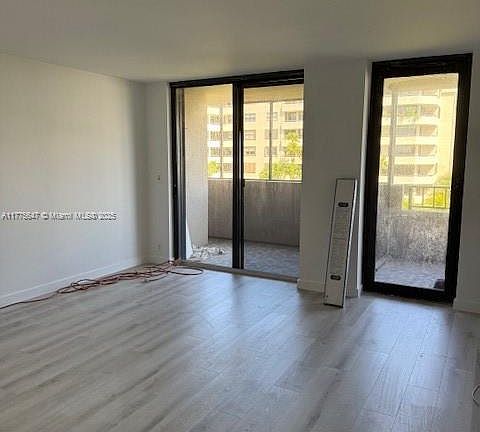 5th image of 251 Crandon Blvd APT 409
