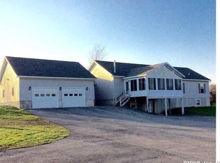 3 Red Tape Dr, Auburn, NY 13021