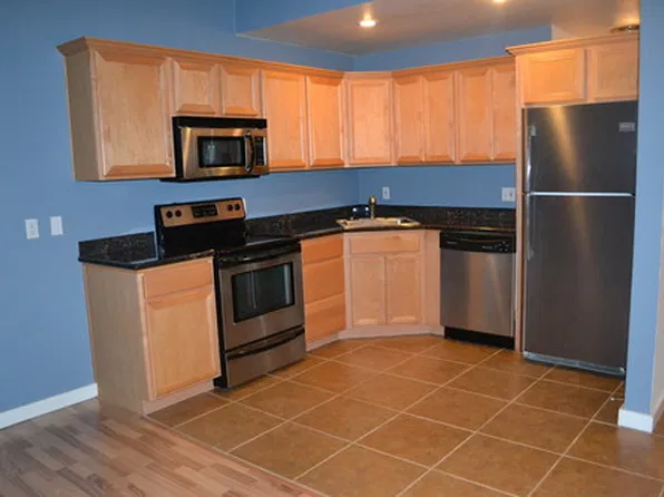 6220 SW Capitol Hwy APT 2, Portland, OR 97239