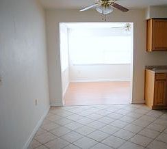 5th image of 12 N Lee St