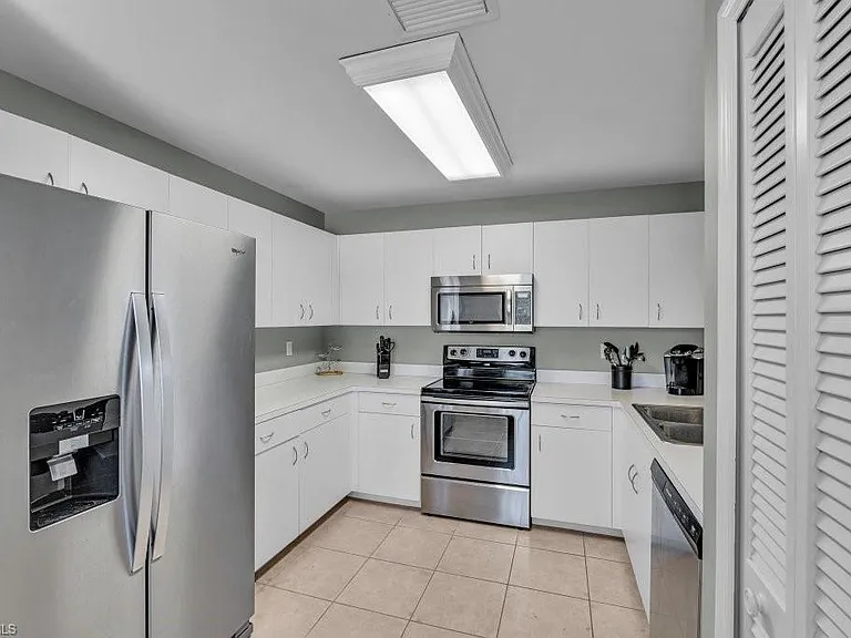 8251 Grand Palm Dr #3 — Photo 17