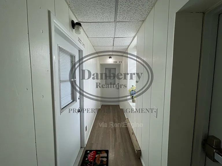 324 N Main St #324 — Photo 4