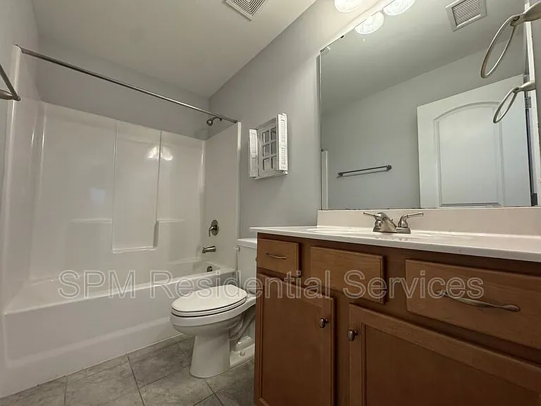 4043 Ironstone Ct — Photo 13